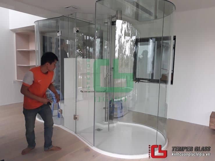 Phòng tắm kính trong phòng ngủ mang phong cách độc đáo 40 phong tam kinh trong phong ngu 10